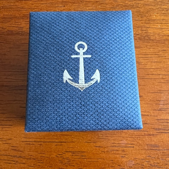 Contessa DiCapri Sterling Silver CZ Anchor Stud Earrings - Picture 5 of 6